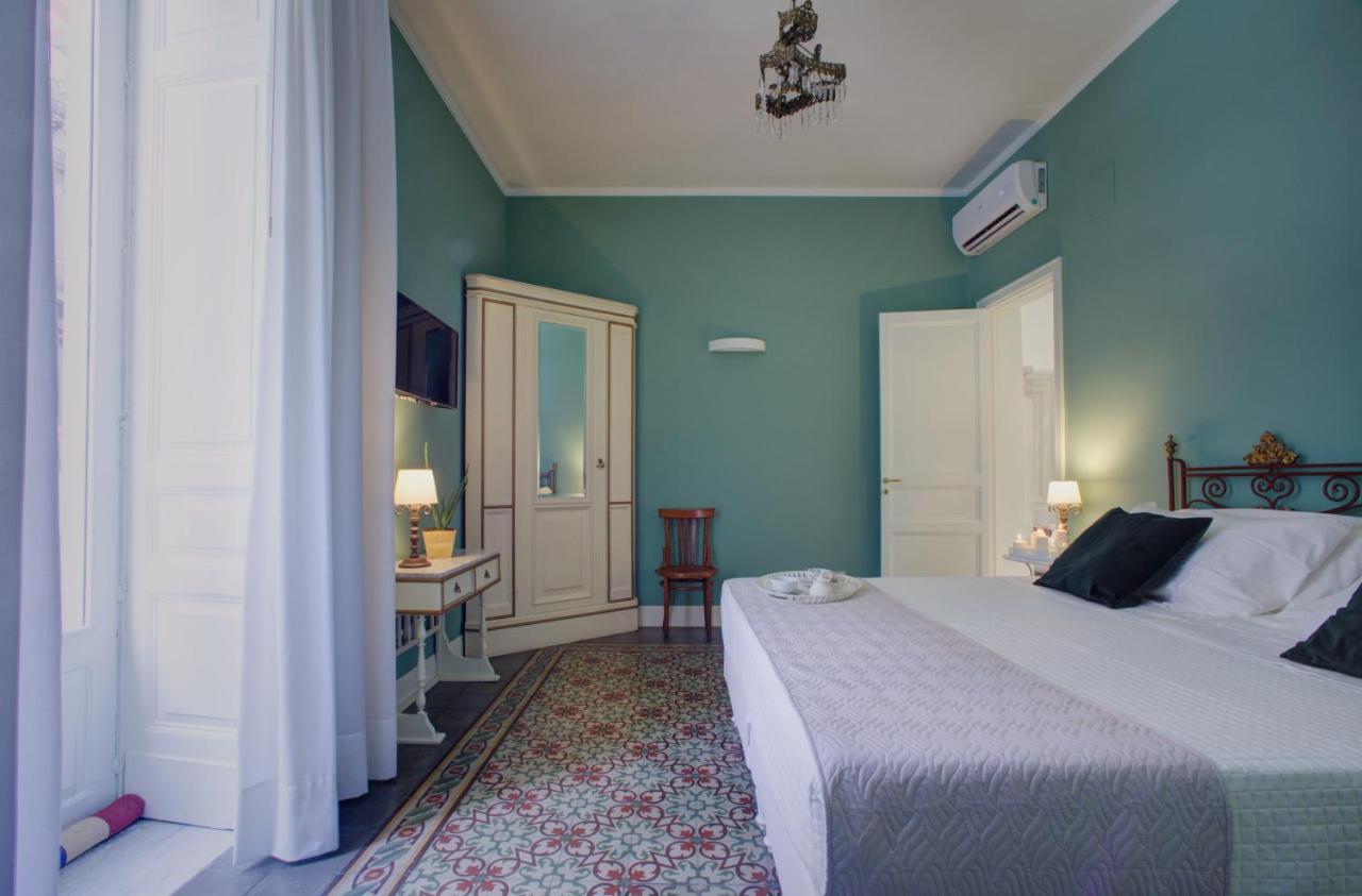 Palazzo Pastura B&B And Apartments Catania Exterior photo