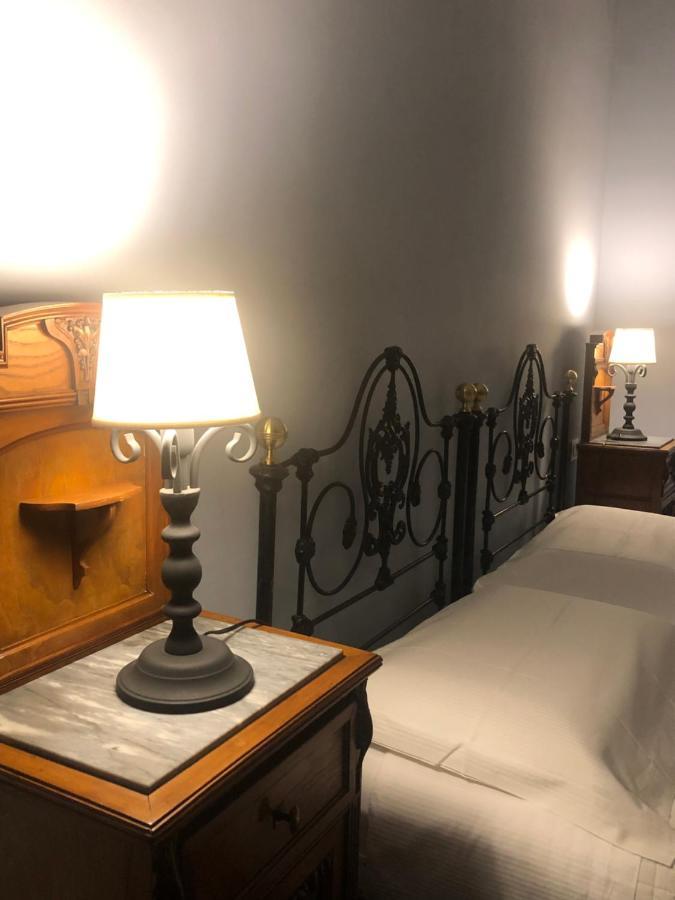 Palazzo Pastura B&B And Apartments Catania Exterior photo